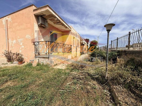 casa indipendente in vendita a Melilli in zona Città Giardino