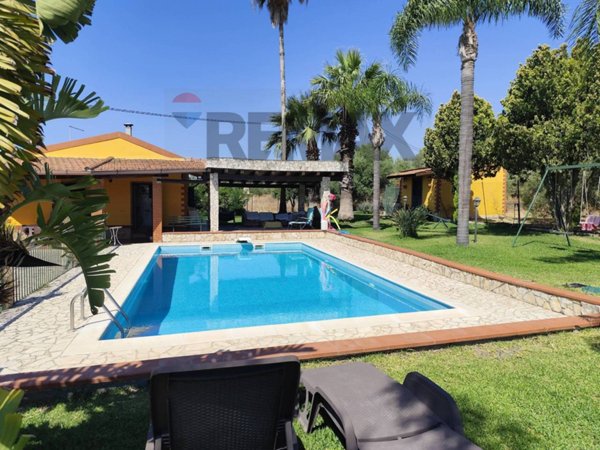 casa indipendente in vendita a Melilli in zona Villasmundo