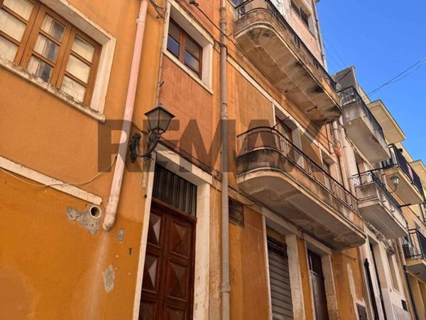 casa indipendente in vendita a Melilli