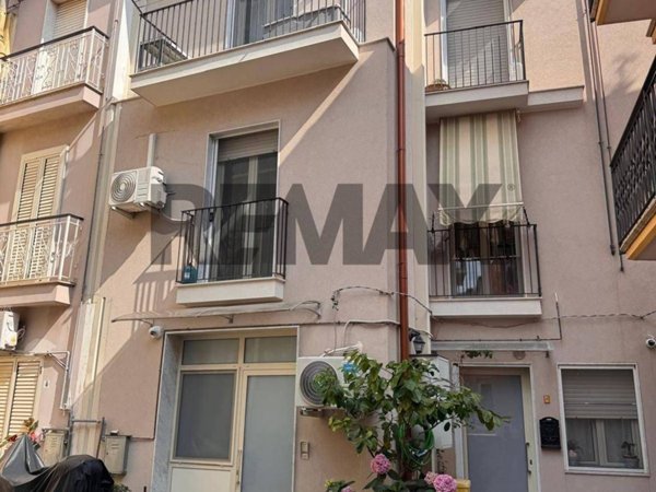 casa indipendente in vendita a Melilli