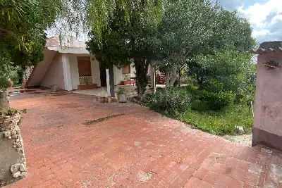casa indipendente in vendita a Melilli