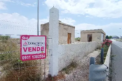 casa indipendente in vendita a Melilli in zona Marina di Melilli