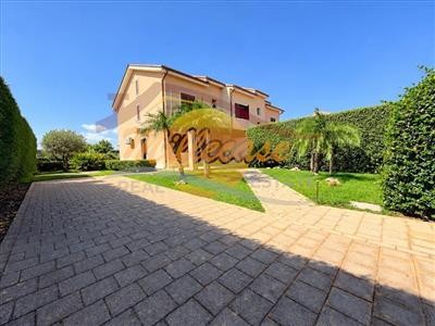 casa indipendente in vendita a Melilli in zona Città Giardino