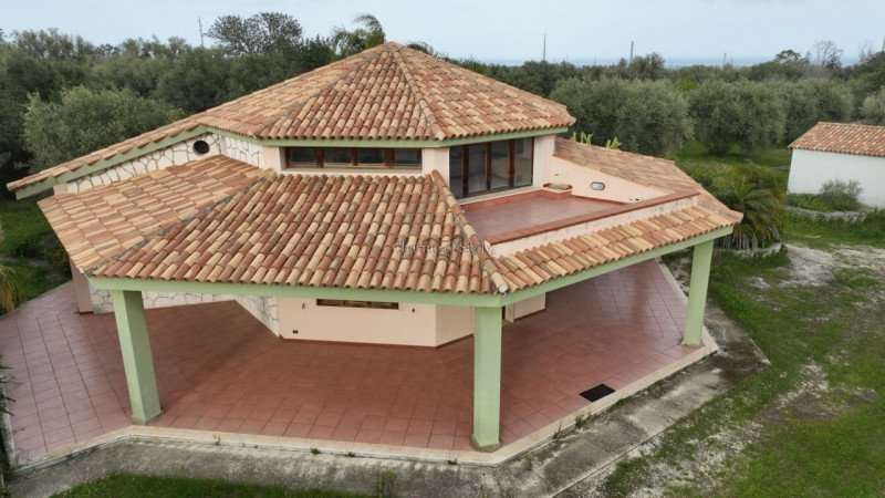casa indipendente in vendita a Melilli