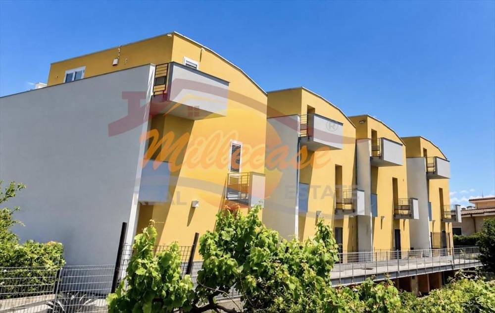 appartamento in vendita a Melilli in zona Città Giardino