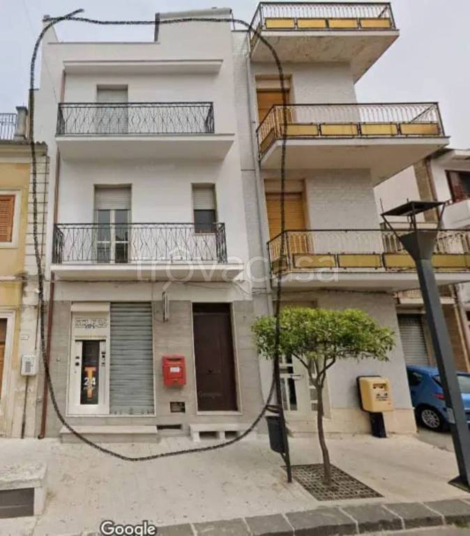 locale commerciale in vendita a Melilli