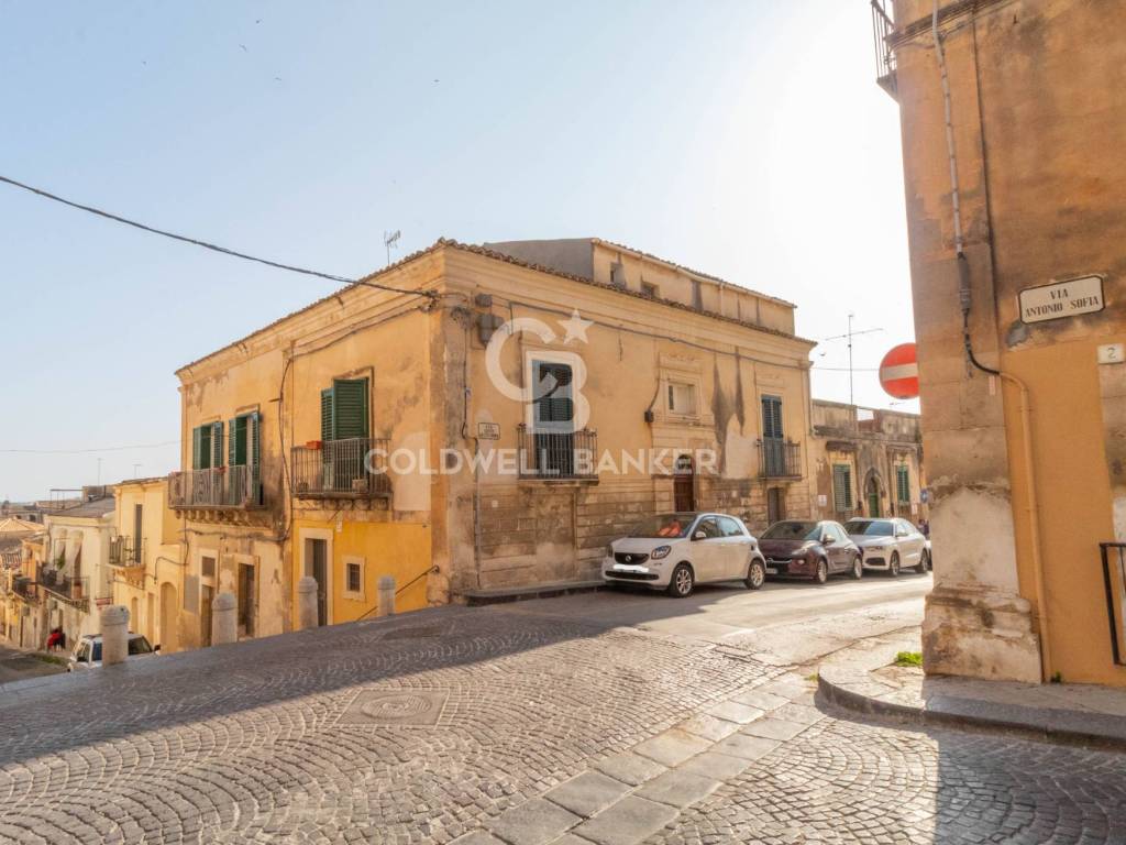 casa indipendente in vendita a Noto in zona Castelluccio
