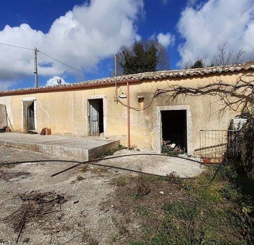 terreno agricolo in vendita a Noto in zona Baulì