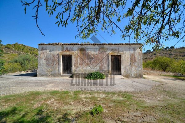 casa indipendente in vendita a Noto