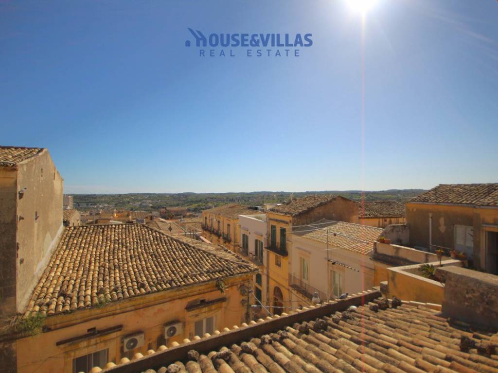casa indipendente in vendita a Noto