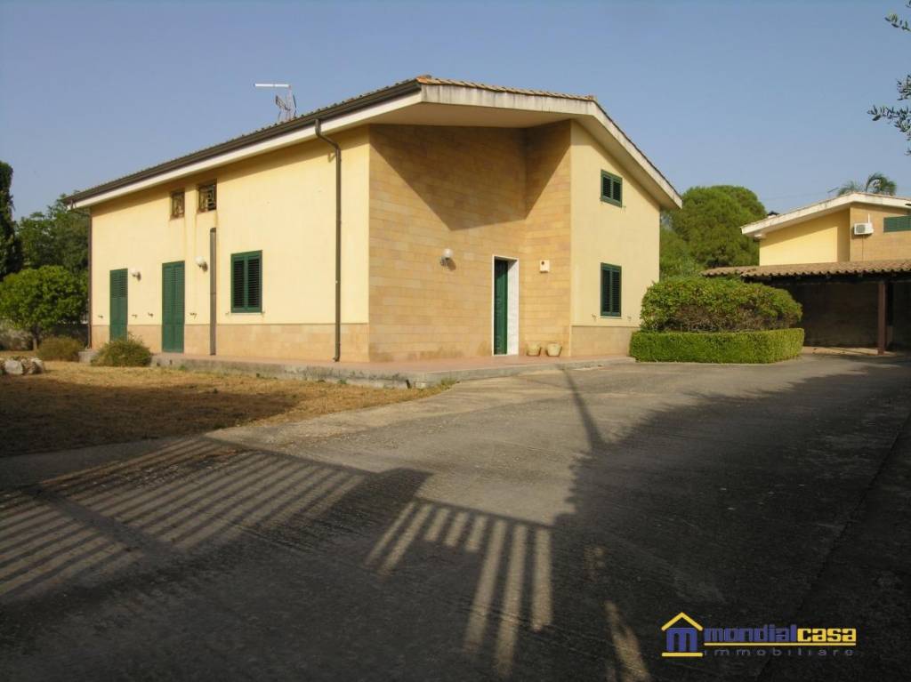 casa indipendente in vendita a Noto in zona San Corrado di Fuori