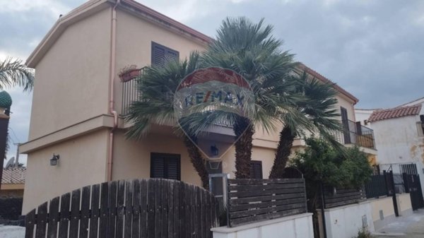 casa indipendente in vendita a Noto