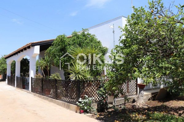 casa indipendente in vendita a Noto in zona Vendicari