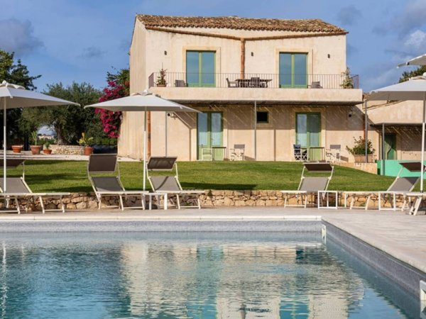 casa indipendente in vendita a Noto