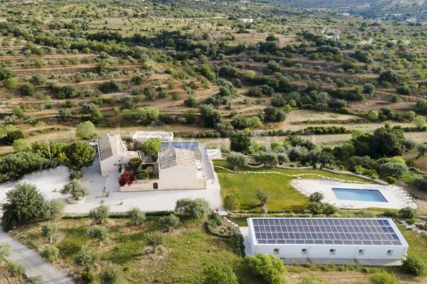 casa indipendente in vendita a Noto in zona Lido di Noto