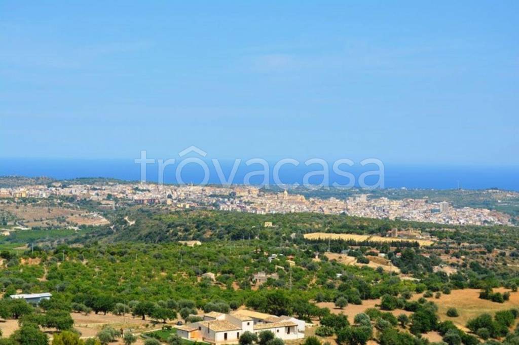 casa indipendente in vendita a Noto
