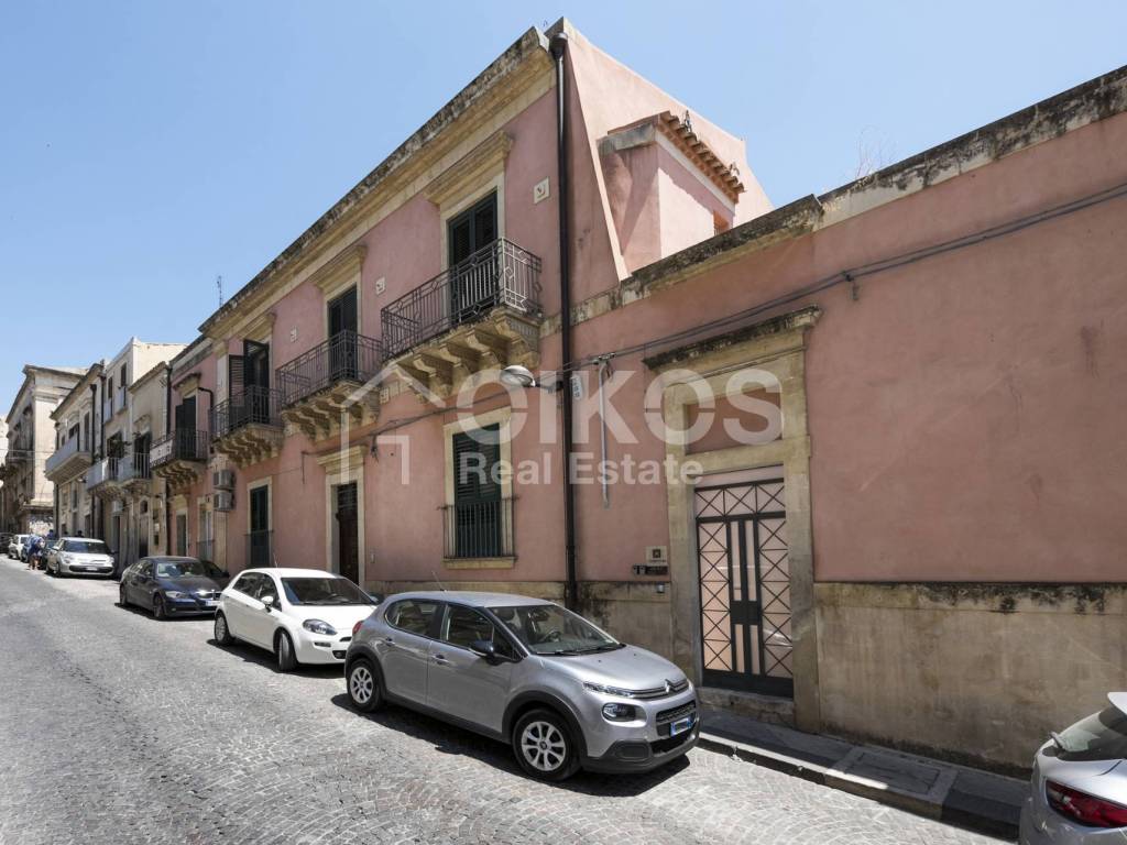 casa indipendente in vendita a Noto