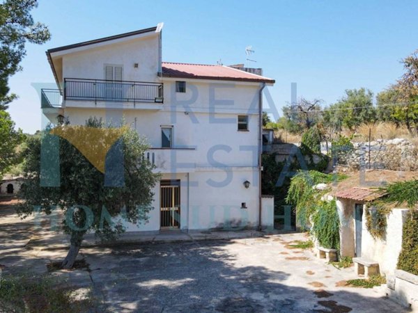 casa indipendente in vendita a Noto
