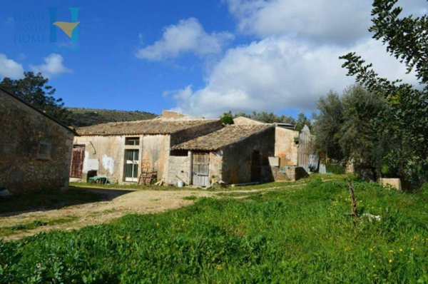 casa indipendente in vendita a Noto
