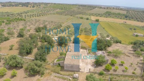 casa indipendente in vendita a Noto in zona Vendicari