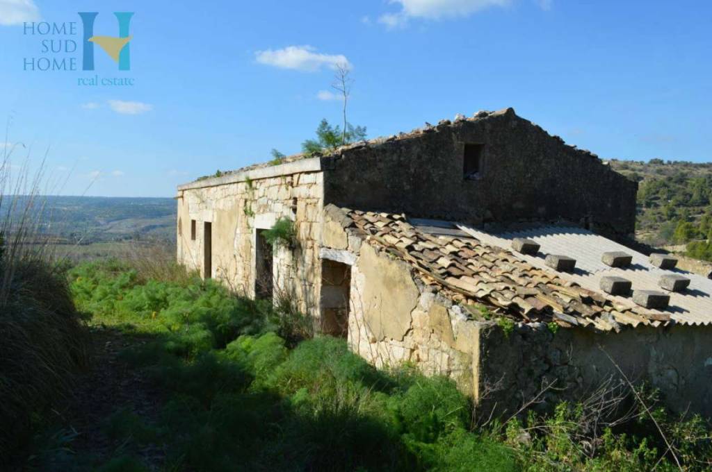 casa indipendente in vendita a Noto in zona Vendicari