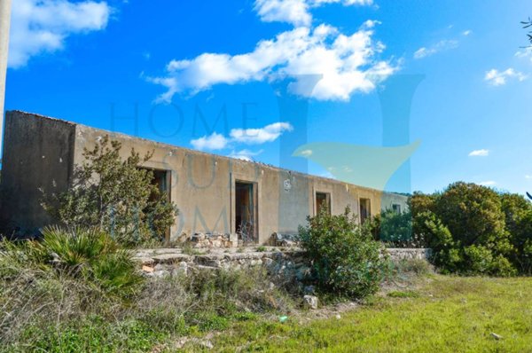 rudere in vendita a Noto in zona Vendicari