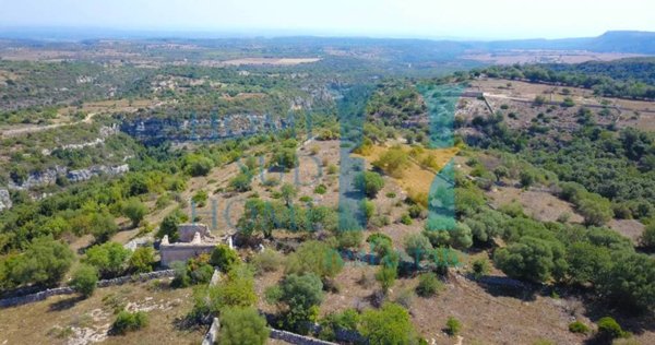 casa indipendente in vendita a Noto