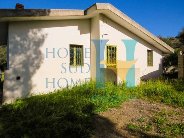 casa indipendente in vendita a Noto
