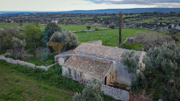 casa indipendente in vendita a Noto