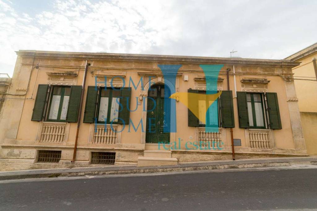 casa indipendente in vendita a Noto in zona Vendicari