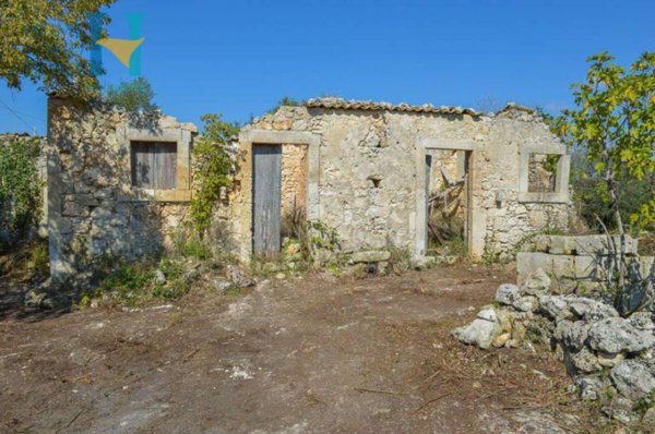 casa indipendente in vendita a Noto in zona Vendicari