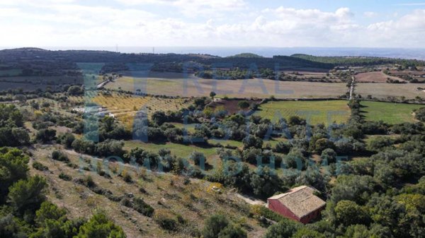 casa indipendente in vendita a Noto in zona Castelluccio