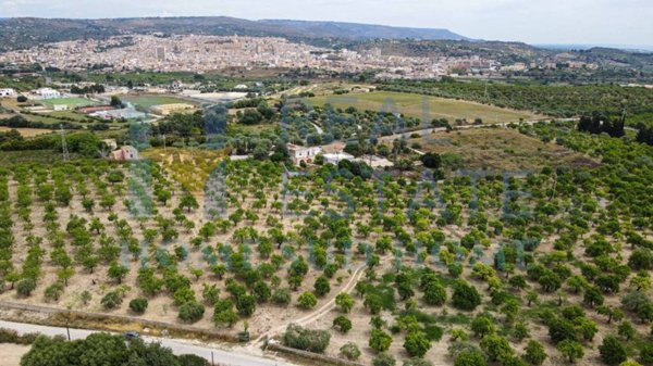 casa indipendente in vendita a Noto in zona Vendicari