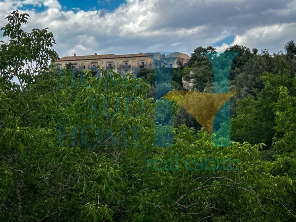 casa indipendente in vendita a Noto