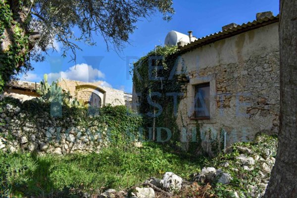 casa indipendente in vendita a Noto in zona Vendicari