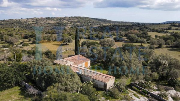 casa indipendente in vendita a Noto