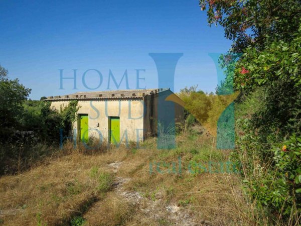 casa indipendente in vendita a Noto