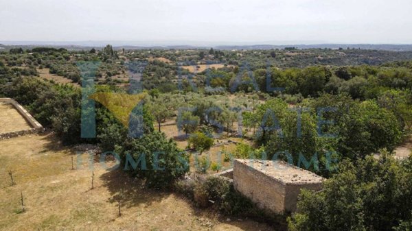 casa indipendente in vendita a Noto