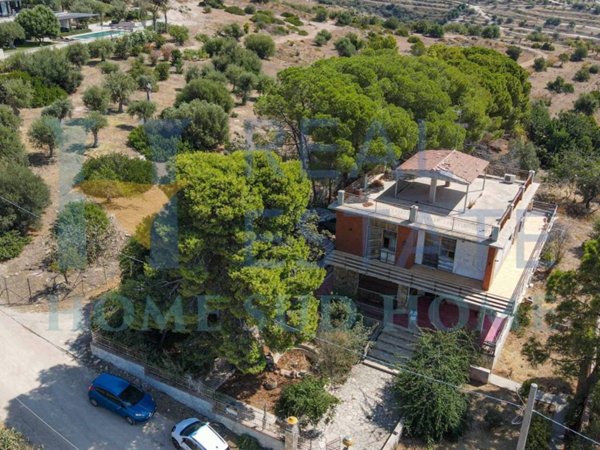 casa indipendente in vendita a Noto