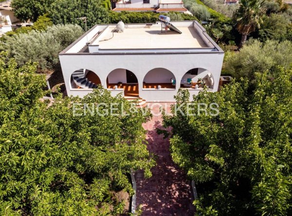 casa indipendente in vendita a Noto in zona Vendicari