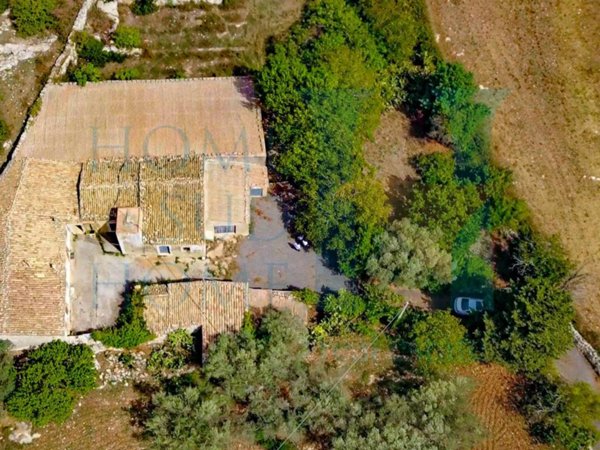 casa indipendente in vendita a Noto