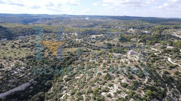 casa indipendente in vendita a Noto