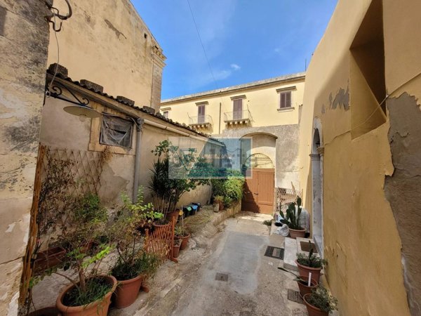 quadrivano in vendita a Noto