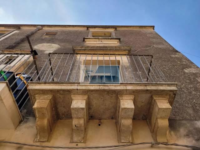 casa indipendente in vendita a Noto