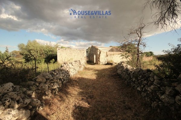 casa indipendente in vendita a Noto
