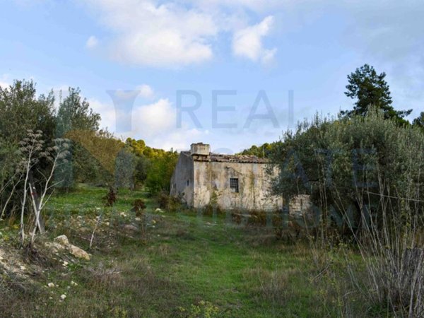 casa indipendente in vendita a Noto
