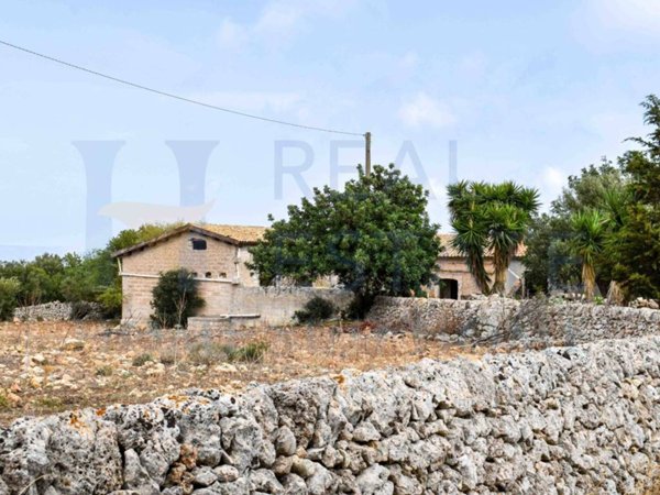 casa indipendente in vendita a Noto