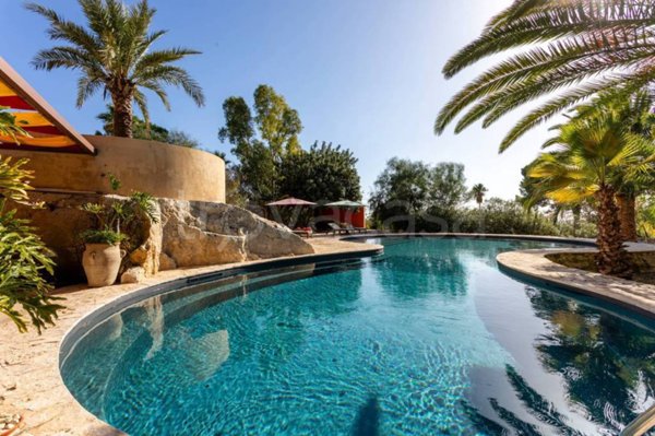 villa in vendita a Noto in zona San Corrado di Fuori