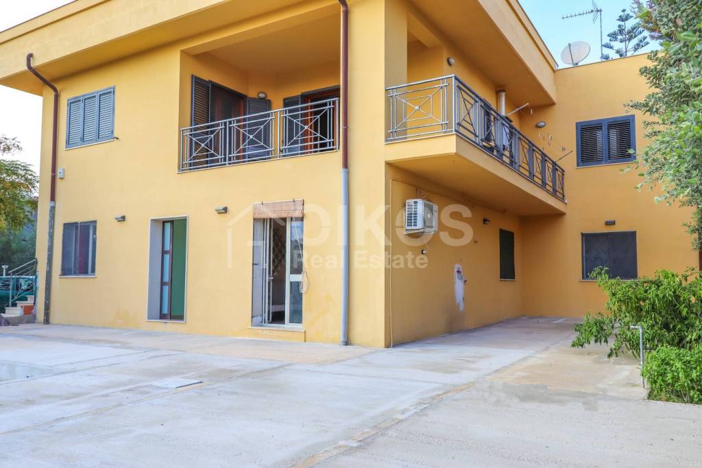casa indipendente in vendita a Noto