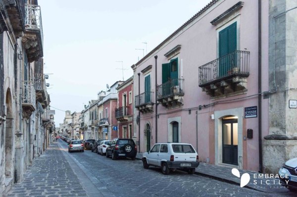 casa indipendente in vendita a Noto
